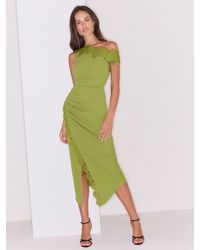 Lipsy - Off-Shoulder-Midikleid Mit Geraffter Taille - Lyst