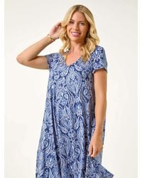 Roman - Petite Printed V-Neck Pocket Swing Dress - Lyst