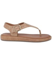 OFF THE HOOK - Adelie Leather Thong Flat Sandals - Lyst