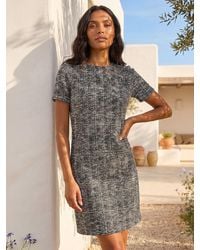 Roman - Textured Stretch Shift Dress - Lyst