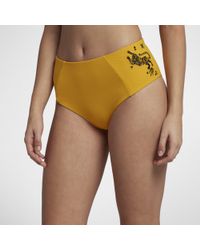 string sport femme nike