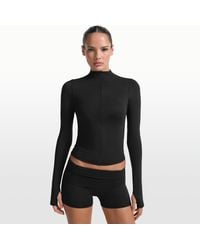 Nike - Skims Matte 1/2-Zip Mock-Neck Long-Sleeve Top - Lyst