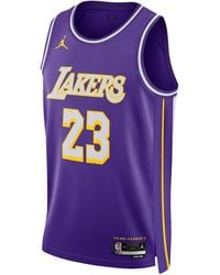 Nike - Los Angeles Lakers 2025/26 Statement Edition Dri-Fit Nba Swingman Jersey - Lyst