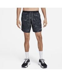 Nike - Shorts da running stampati con slip foderati 18 cm dri-fit stride - Lyst