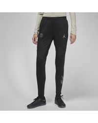 Nike - Pantaloni da calcio in maglia jordan dri-fit paris saint-germain strike da donna - Lyst
