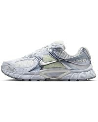 Nike - V5 Rnr Shoes With Reflective Accents - Lyst