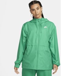 Nike - Sportswear Essential Repel Woven Jacket - Lyst