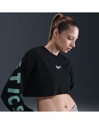 Nike - Sportswear Oversized Long-Sleeve Cropped Graphic T-Shirt - Lyst