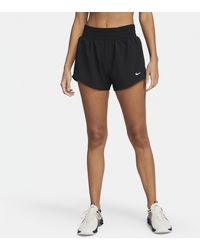 Nike - One Dri-fit Shorts Met Halfhoge Taille En Binnenbroekje (8 Cm) - Lyst