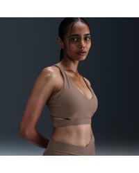Nike - Zenvy Rib Sport-Bh Met Vulling En Lichte Ondersteuning - Lyst