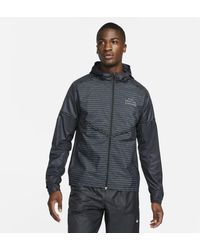 Nike Shield Ghost Flash Running Jacket in Red for Men | Lyst