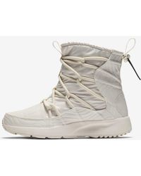 nike boots womens