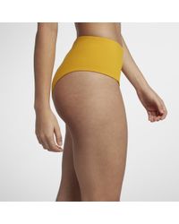 string sport femme nike