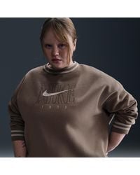 Nike - Sportswear Phoenix Fleece Oversized Graphic Crew-Neck Sweatshirt (Plus Size) - Lyst