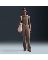Nike - Sportswear Chill Knit Strakke Legging Met Wijd Uitlopende Pijpen En Mini-Rib Voor - Lyst