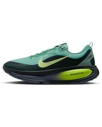 Nike - Vomero 18 Gore-Tex Waterproof Road Running Shoes With Reflective Accents - Lyst