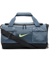 nike training vapor power holdall in black