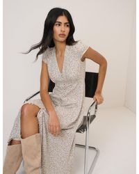 Nobody's Child - Ditsy Floral Avery Midi Dress - Lyst