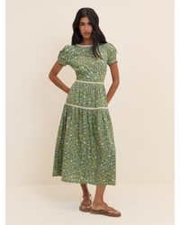 Nobody's Child - Ditsy Floral Tiered Dara Midi Dress - Lyst
