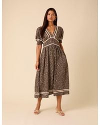 Nobody's Child - Ditsy Floral Puff Sleeve Saffy Midi Dress - Lyst