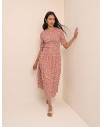 Nobody's Child - Ditsy Floral Shirred Shay Midi Dress - Lyst