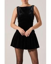 Astr - Jinnie Sparkle Velvet Bow Back Top - Lyst
