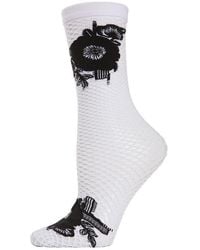 Natori - Floral Appliqué Fishnet Crew Socks - Lyst