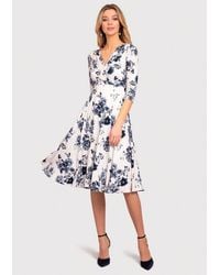 Alie Street London - Annie V-Neck 3/4 Sleeve Midi Dress - Lyst