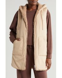 Zella - Cozy Insulated Hooded Faux Shearling Reversible Vest - Lyst