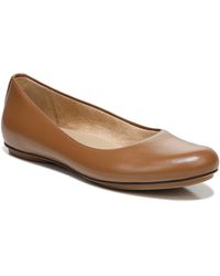 naturalizer true colors maxwell flat
