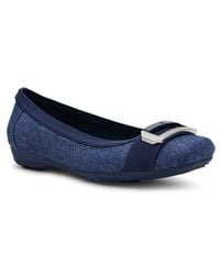 Anne Klein - Uplift Flat - Lyst