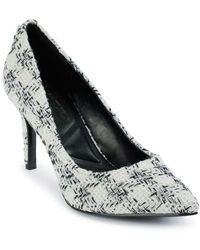 KARL LAGERFELD - Royale Pointed Toe Pump - Lyst
