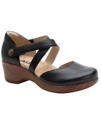 Alegria By Pg Lite - Savina Platform Pump - Lyst