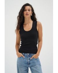 LNA - Double Layer Ribbed Scoop Tank - Lyst
