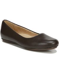 naturalizer true colors maxwell flat