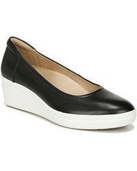 naturalizer sienna wedge pump