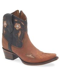 Circle - Floral Embroidery Western Boot - Lyst