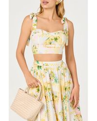 Astr - Kaleigh Tropical Print Crop Top - Lyst
