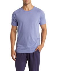 Alo Yoga - The Triumph Crewneck T-shirt - Lyst