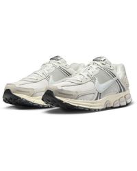 Nike - Zoom Vomero 5 Sneaker - Lyst
