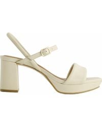 Bernardo - Canto Platform Sandal - Lyst