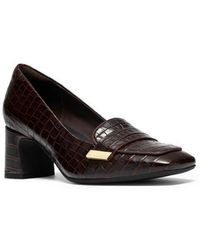 Clarks - Fernie Edge Croc Embossed Leather Pump - Lyst
