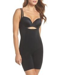 Spanx - Spanxsculpt Oncore Open-Bust Mid-Thigh Bodysuit - Lyst