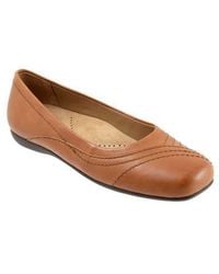 Trotters - Sasha Square Toe Flat - Lyst