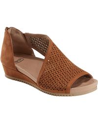 earth barbuda wedge sandal