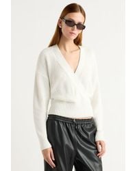 MODERN CITIZEN - Maren Cropped V-Neck Sweater - Lyst