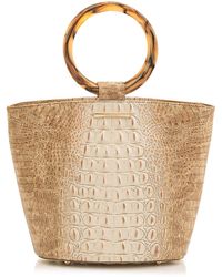 gucci bowy embossed leather shoulder bag