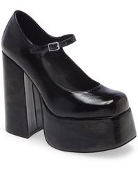 vince camuto warma sandals