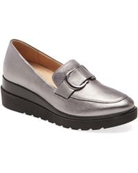 naturalizer moccasins