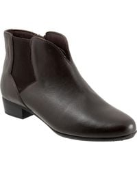 Trotters - Monroe Side Zip Ankle Bootie - Lyst